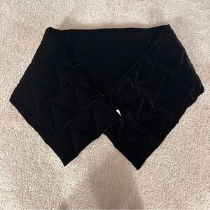 NWT Au Printemps Paris Shoulder Wrap!